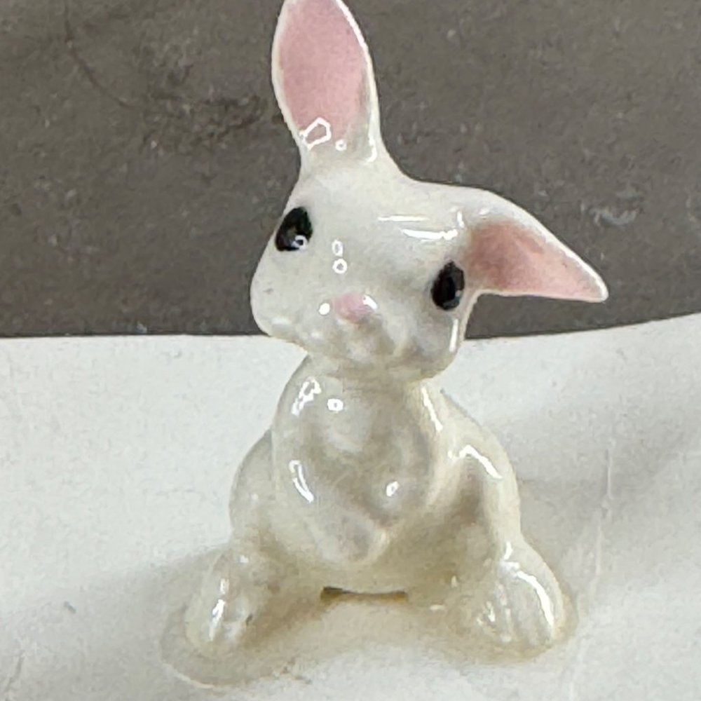 New Vintage Hagen Renaker Miniature Rabbit Bunny Figurine 1989 USA 1 1/8 inches - Picture 2 of 9